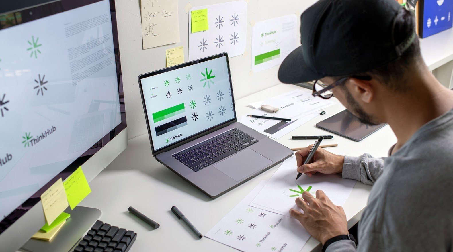 Visuele identiteit 237387155 xl b